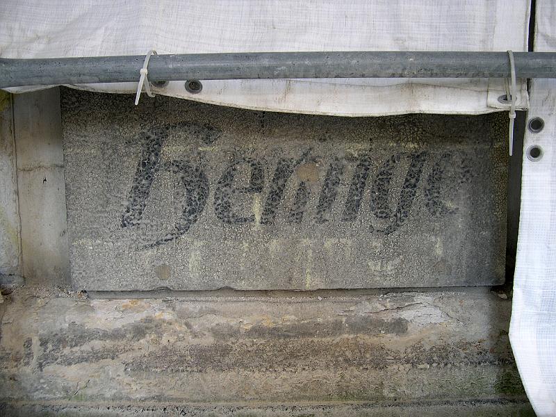 Dresden-Pieschen, Torgauer Str. 58, 18.5.2009 (2).JPG - und tatsächlich auch nach der Sanierung gerettet!